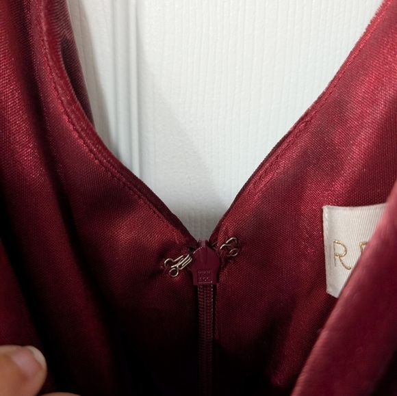 Revelry Size 24, Dawson Velvet Dress In Burgundy, Bridesmaid, Formal, Ruching - Picture 5 of 8
